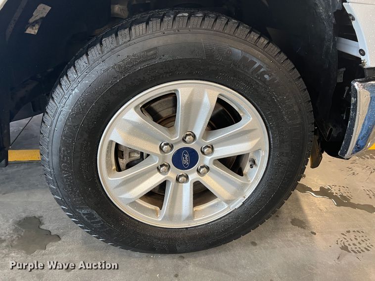 image for item HL9077 2015 Ford F150  SuperCrew pickup truck