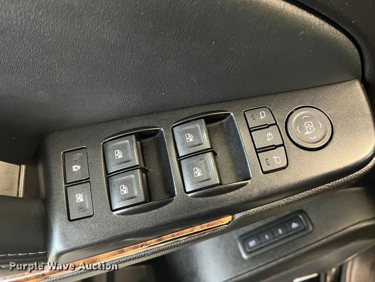 image for item HL9081 2016 Chevrolet Tahoe  SUV