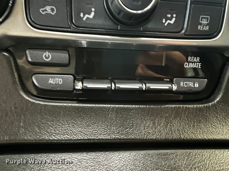 image for item HL9081 2016 Chevrolet Tahoe  SUV