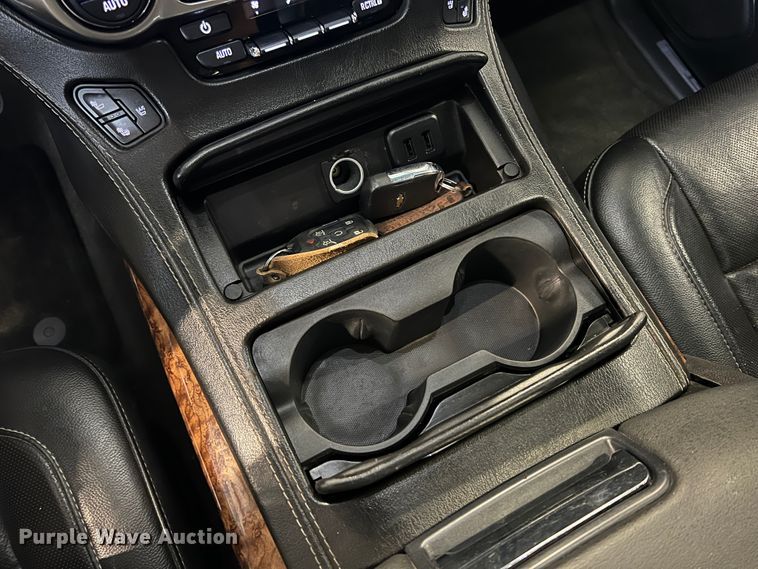 image for item HL9081 2016 Chevrolet Tahoe  SUV