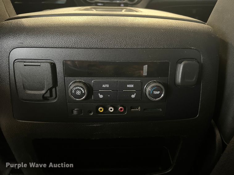 image for item HL9081 2016 Chevrolet Tahoe  SUV