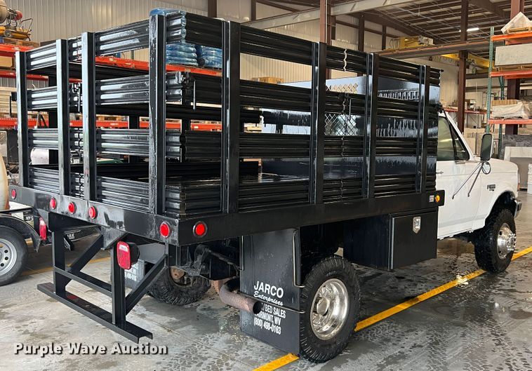 image for item HL9083 1997 Ford F450 Super Duty  flatbed truck