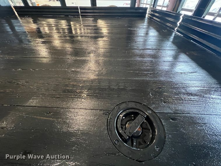 image for item HL9083 1997 Ford F450 Super Duty  flatbed truck