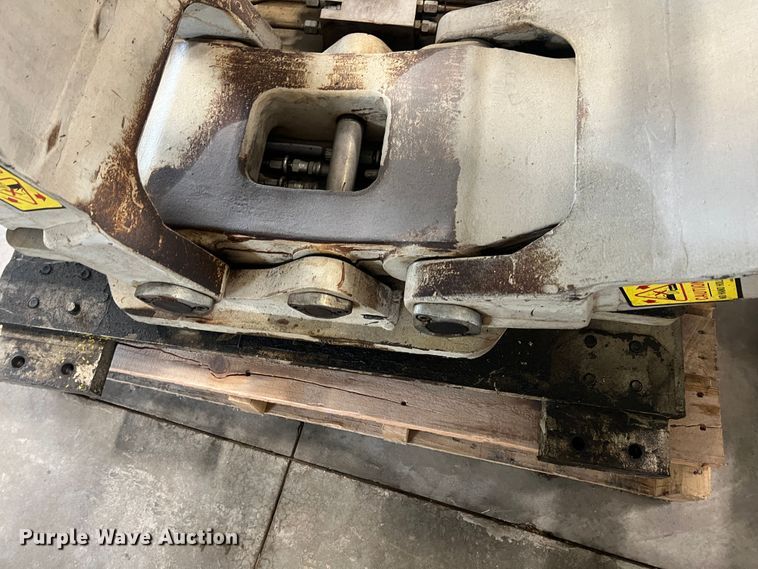 image for item HL9088 Cascade  forklift clamp