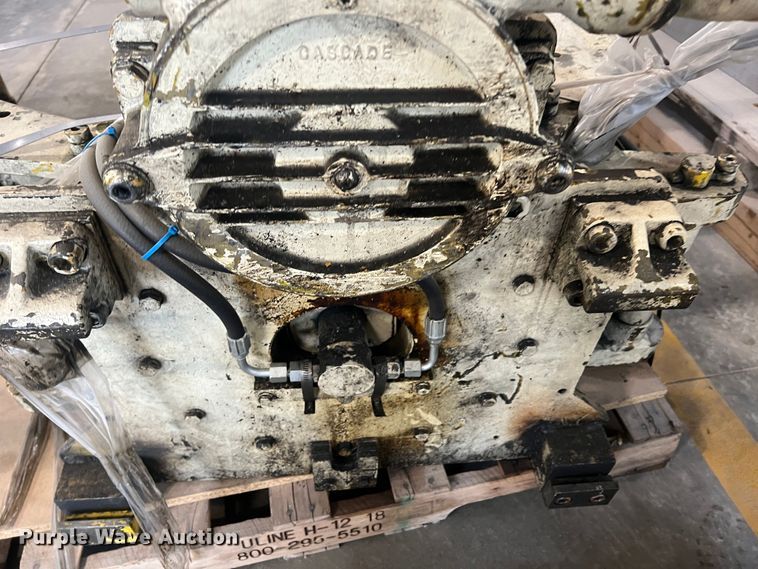 image for item HL9089 Cascade  forklift clamp