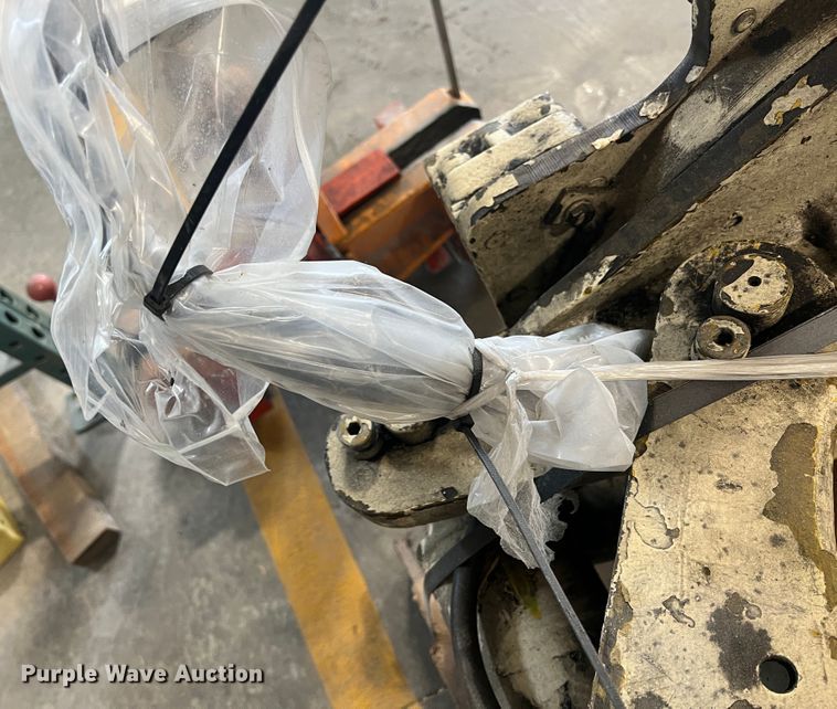 image for item HL9089 Cascade  forklift clamp