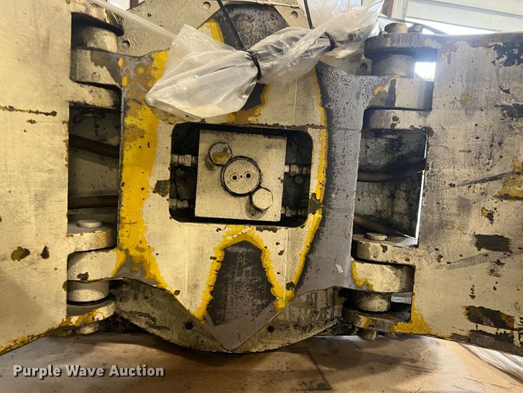 image for item HL9089 Cascade  forklift clamp