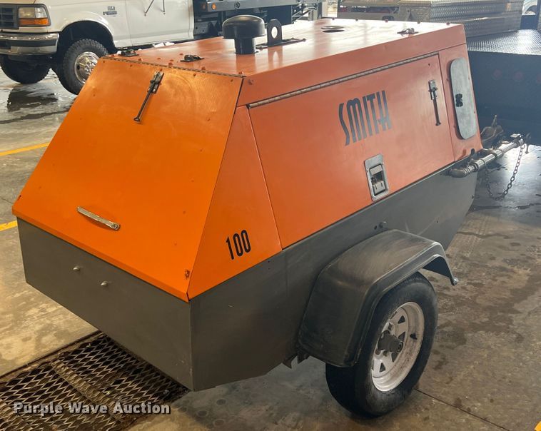 image for item HL9091 Smith 100  air compressor