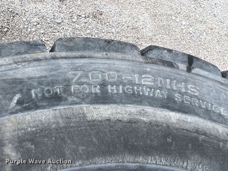 image for item HL9094 Tires