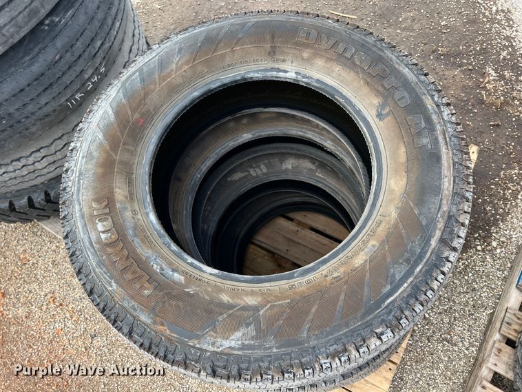image for item HL9094 Tires