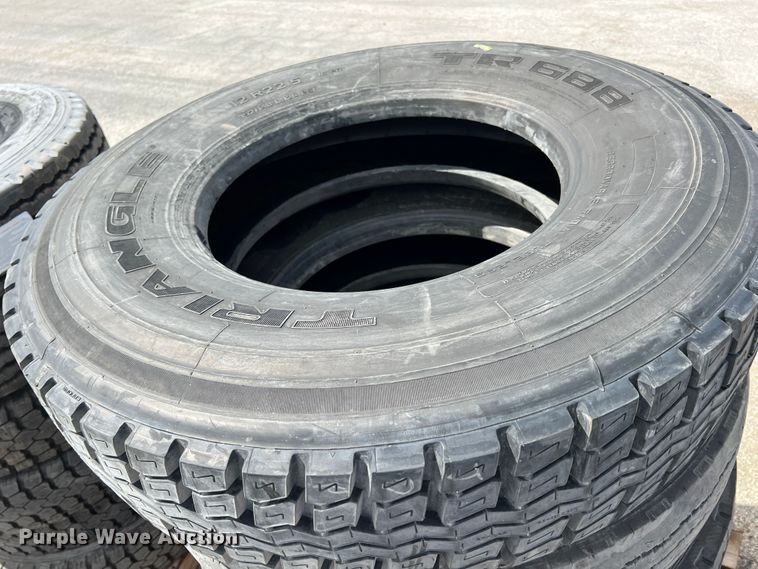 image for item HL9094 Tires