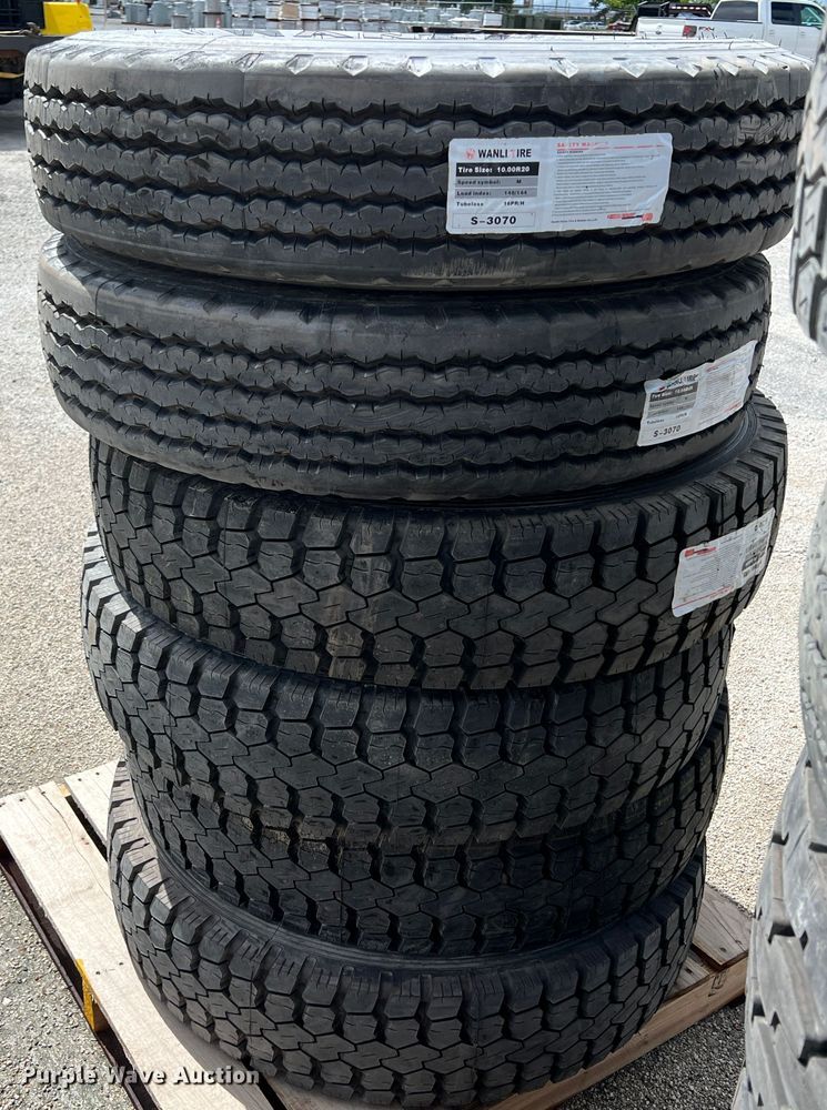 image for item HL9094 Tires
