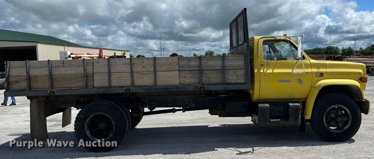 image for item HL9096 1986 Chevrolet C60  dump flatbed truck