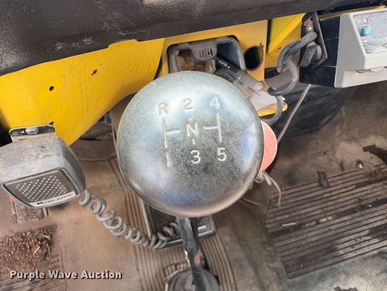 image for item HL9096 1986 Chevrolet C60  dump flatbed truck