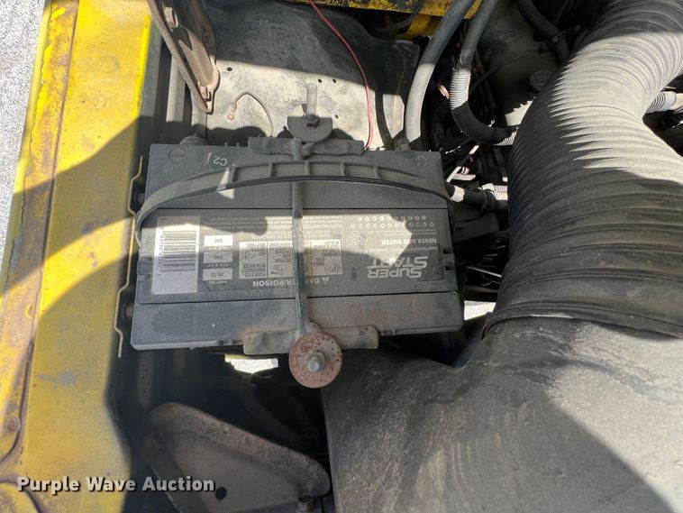 image for item HL9096 1986 Chevrolet C60  dump flatbed truck