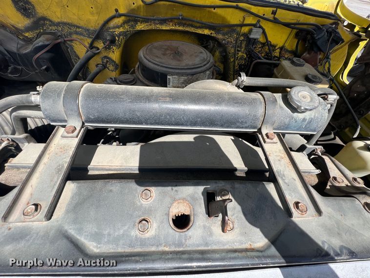 image for item HL9096 1986 Chevrolet C60  dump flatbed truck