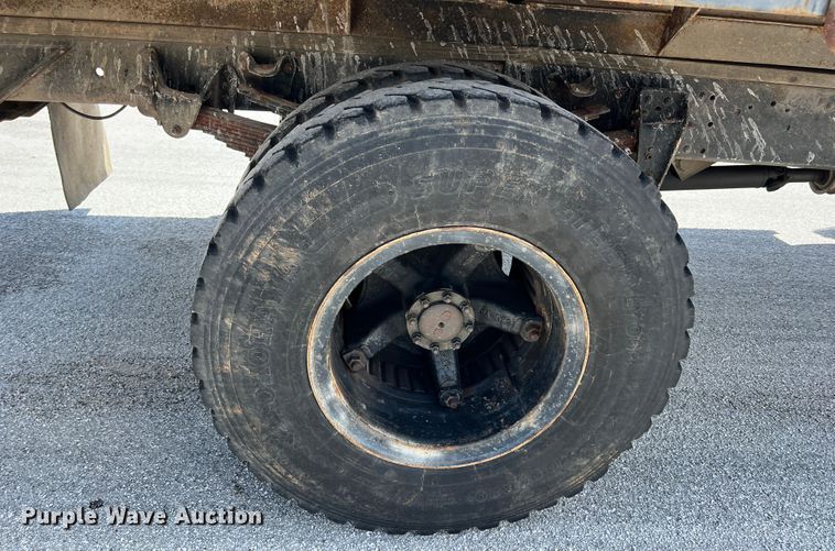 image for item HL9096 1986 Chevrolet C60  dump flatbed truck