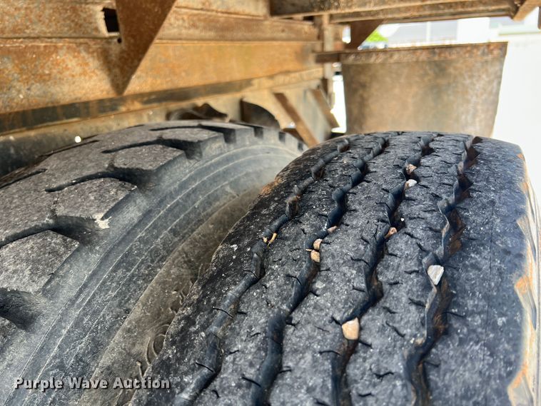 image for item HL9096 1986 Chevrolet C60  dump flatbed truck