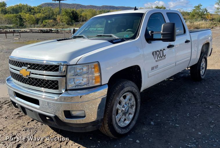 image for item IK9601 2011 Chevrolet Silverado 2500HD  Crew Cab pickup truck