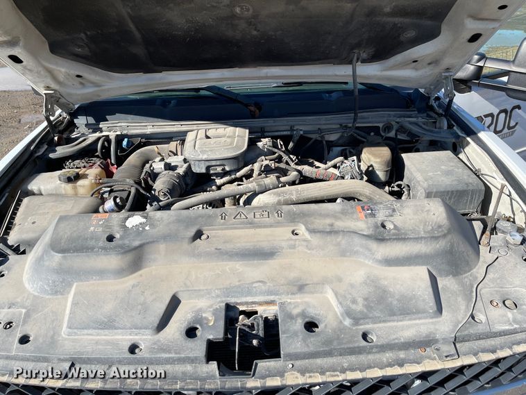 image for item IK9601 2011 Chevrolet Silverado 2500HD  Crew Cab pickup truck