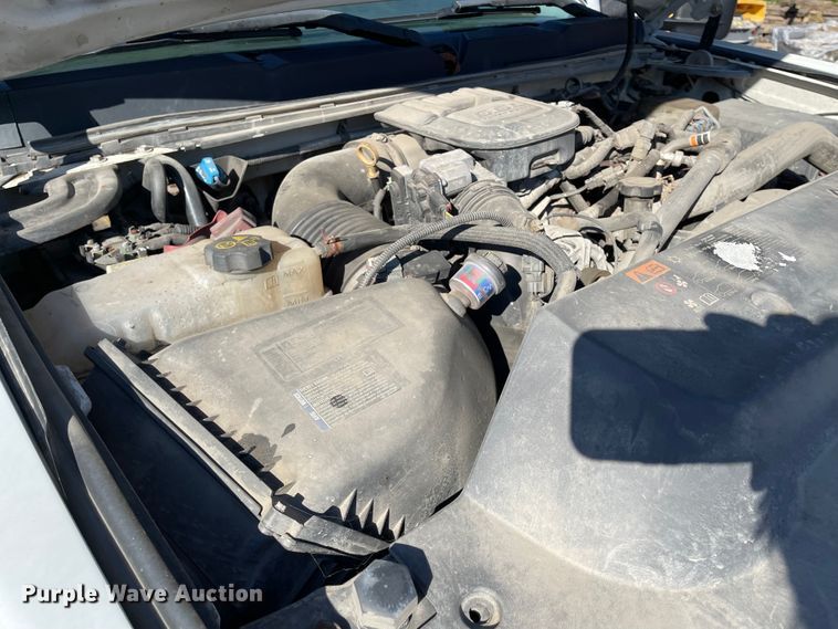 image for item IK9601 2011 Chevrolet Silverado 2500HD  Crew Cab pickup truck