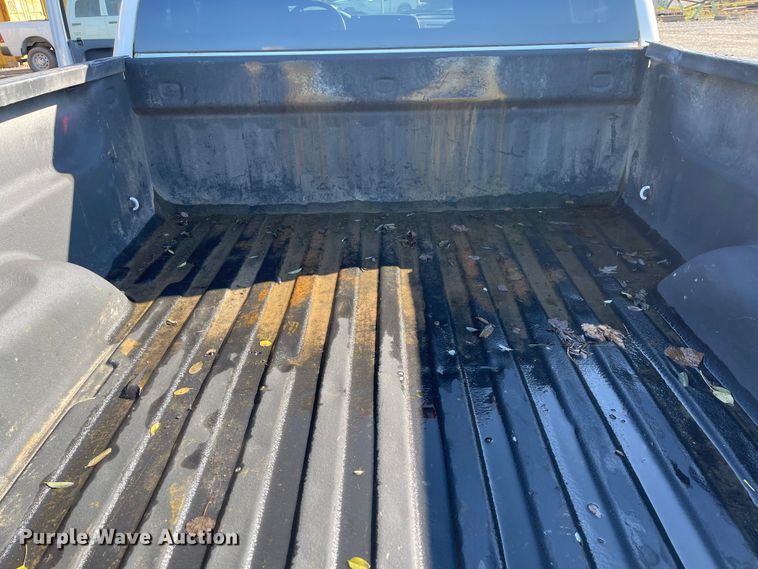 image for item IK9601 2011 Chevrolet Silverado 2500HD  Crew Cab pickup truck