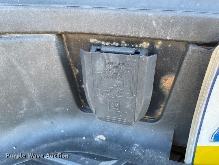 image for item IK9601 2011 Chevrolet Silverado 2500HD  Crew Cab pickup truck