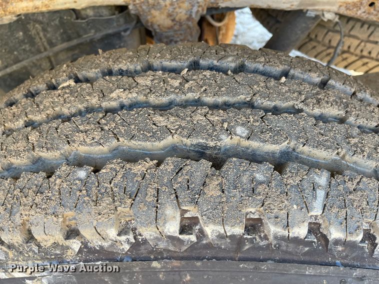 image for item IK9601 2011 Chevrolet Silverado 2500HD  Crew Cab pickup truck