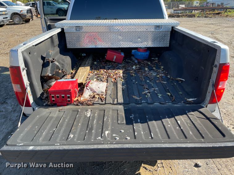 image for item IK9603 2010 Chevrolet Silverado 1500  Crew Cab pickup truck