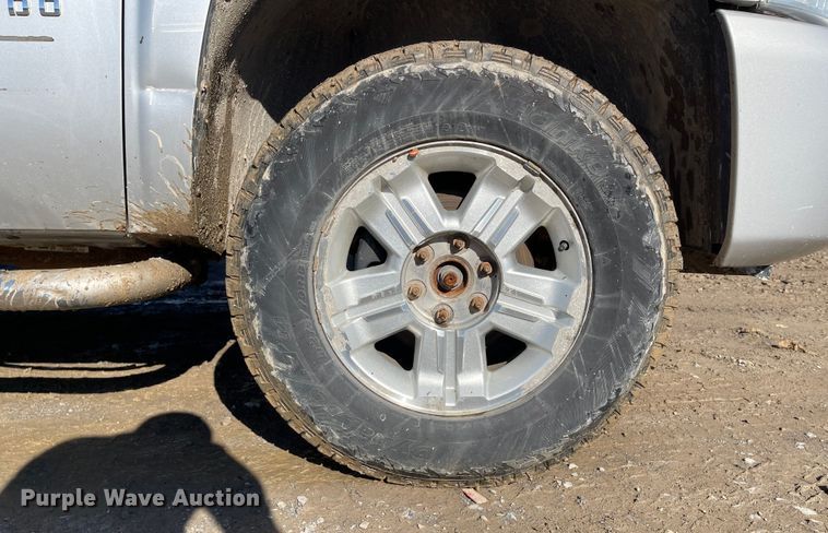 image for item IK9603 2010 Chevrolet Silverado 1500  Crew Cab pickup truck