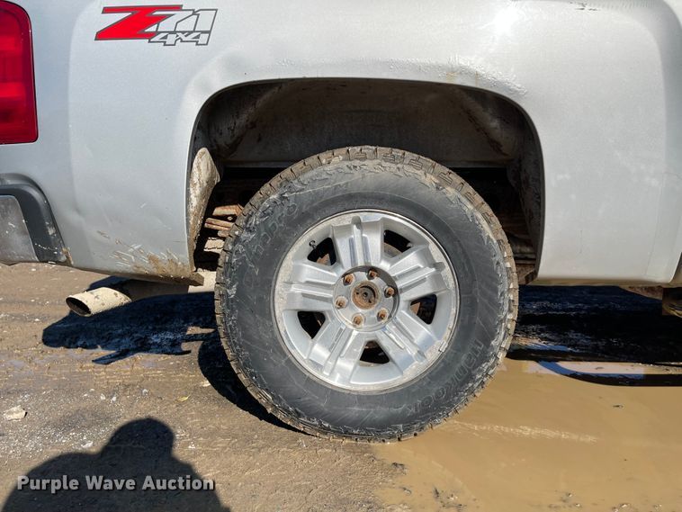 image for item IK9603 2010 Chevrolet Silverado 1500  Crew Cab pickup truck