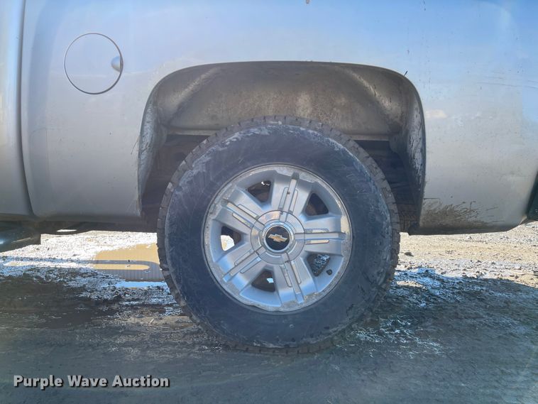 image for item IK9603 2010 Chevrolet Silverado 1500  Crew Cab pickup truck