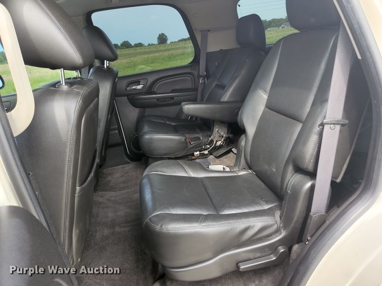 image for item JM9038 2011 GMC Yukon Denali  SUV