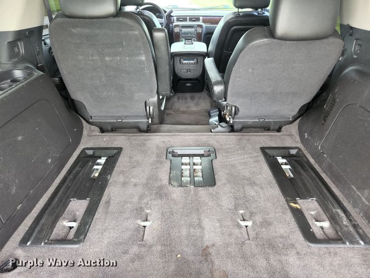 image for item JM9038 2011 GMC Yukon Denali  SUV