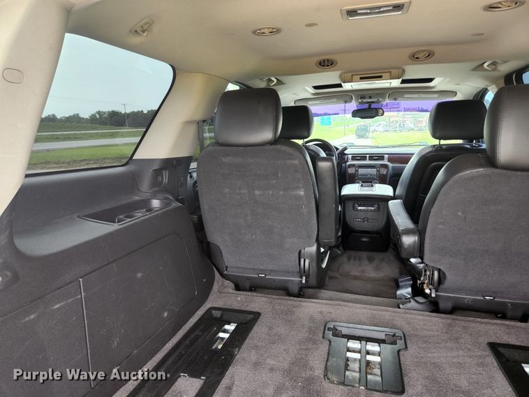 image for item JM9038 2011 GMC Yukon Denali  SUV