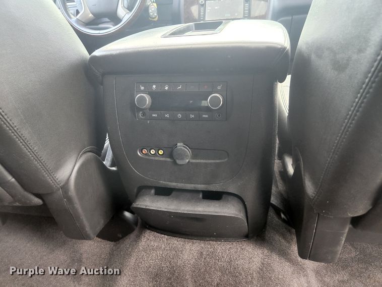 image for item JM9038 2011 GMC Yukon Denali  SUV