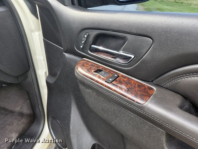 image for item JM9038 2011 GMC Yukon Denali  SUV