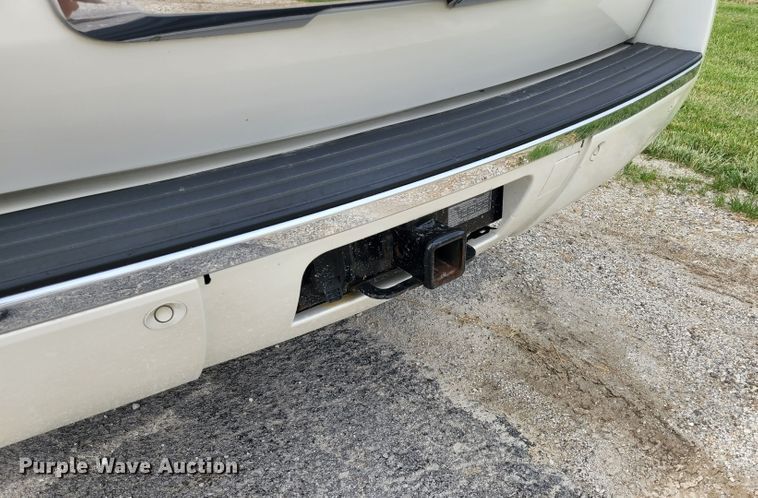 image for item JM9038 2011 GMC Yukon Denali  SUV