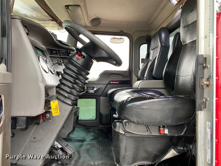 image for item JN9248 2013 Kenworth T370  car carrier truck