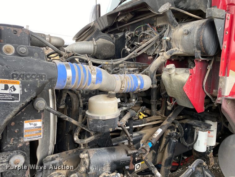 image for item JN9248 2013 Kenworth T370  car carrier truck