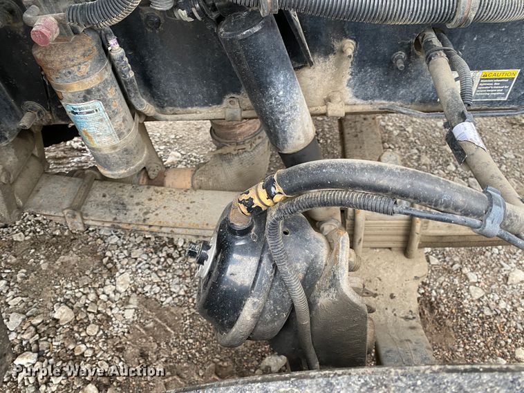 image for item JN9248 2013 Kenworth T370  car carrier truck