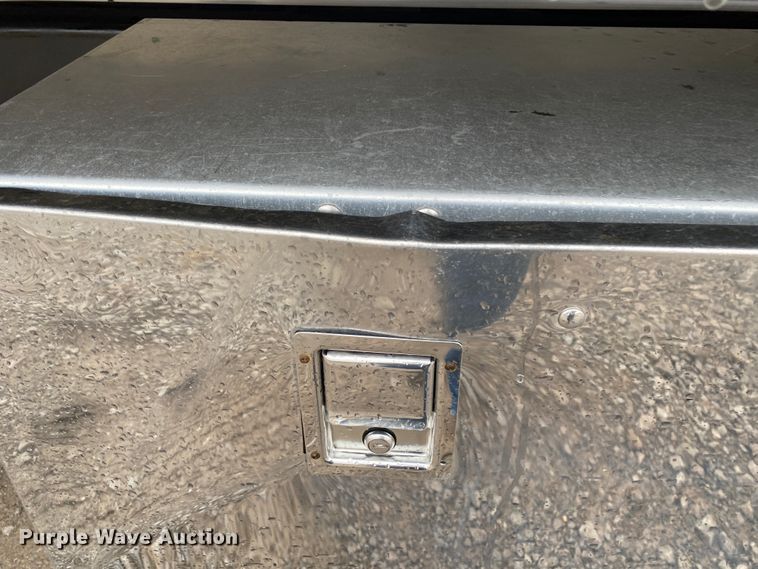 image for item JN9248 2013 Kenworth T370  car carrier truck