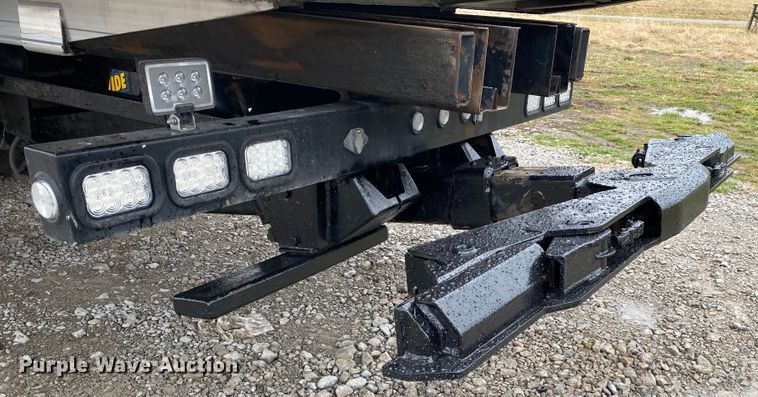 image for item JN9248 2013 Kenworth T370  car carrier truck