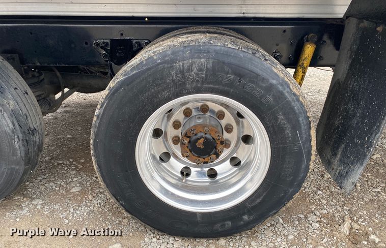 image for item JN9248 2013 Kenworth T370  car carrier truck