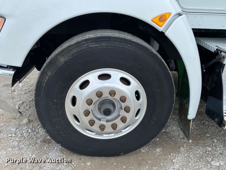 image for item JU9219 2012 Kenworth T370  delivery truck