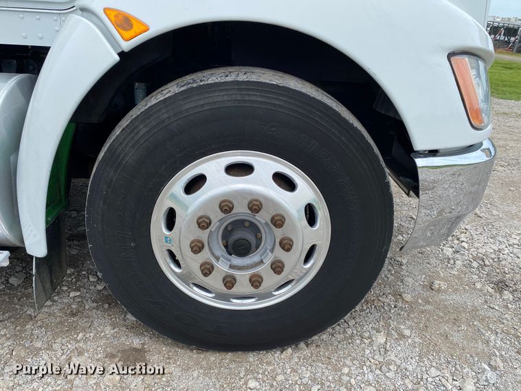 image for item JU9219 2012 Kenworth T370  delivery truck