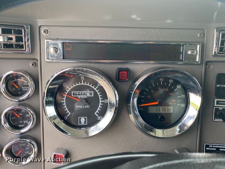 image for item JU9230 2008 Kenworth T300  flatbed truck