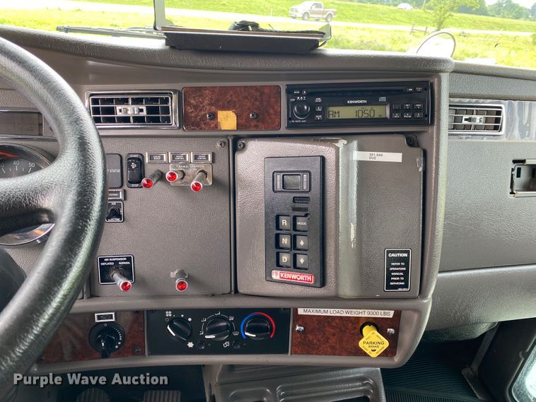 image for item JU9230 2008 Kenworth T300  flatbed truck