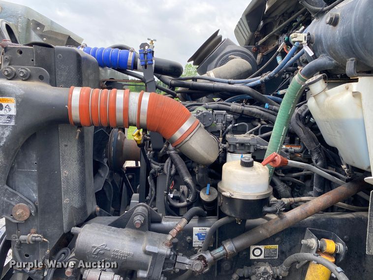 image for item JU9230 2008 Kenworth T300  flatbed truck