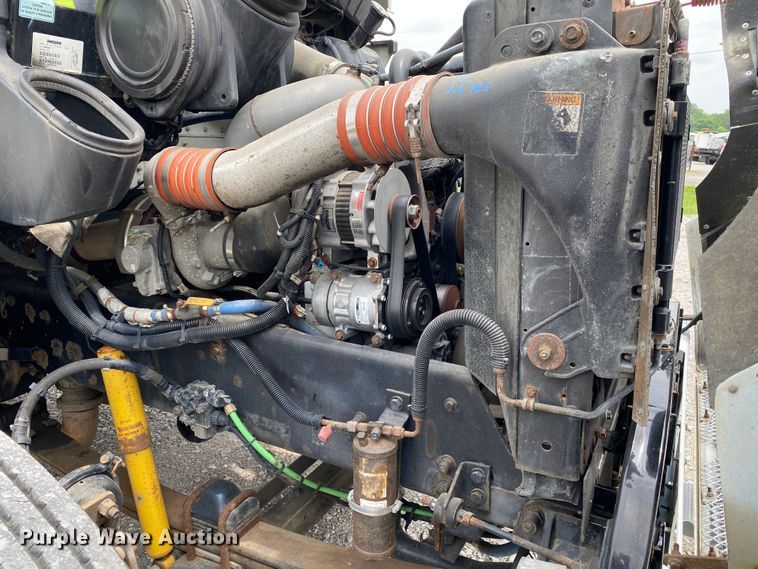 image for item JU9230 2008 Kenworth T300  flatbed truck